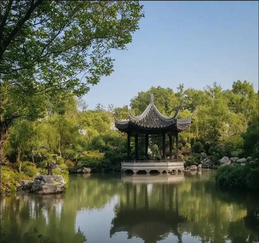 鞍山幼蓉土建有限公司